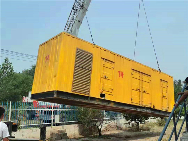 南宝镇300KW柴油发电机组油耗是多少？
